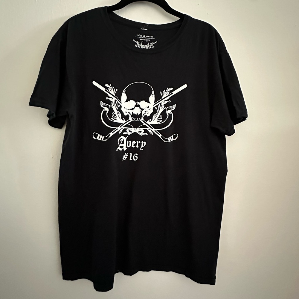 Sean Avery Hockey Tee Number 16 Size Medium